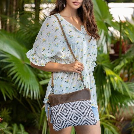Crossbody Bags - KAQCHI